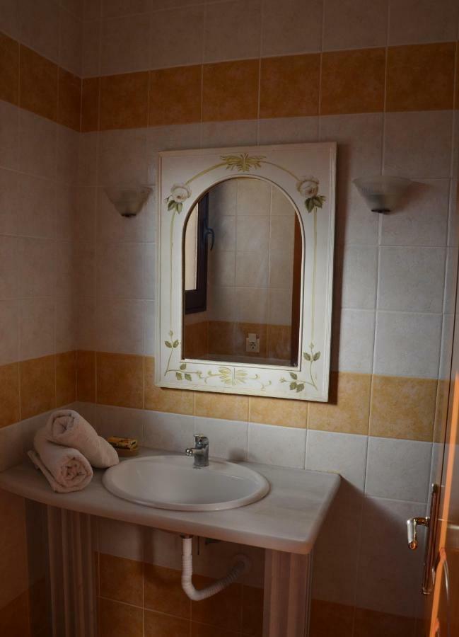 Anais Apartments Megás Limniónas Dış mekan fotoğraf