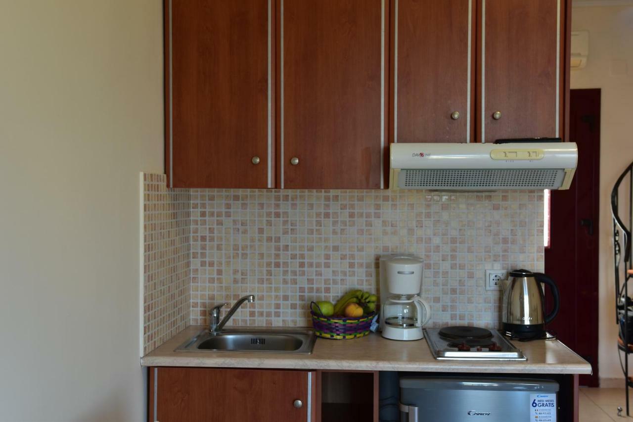 Anais Apartments Megás Limniónas Dış mekan fotoğraf