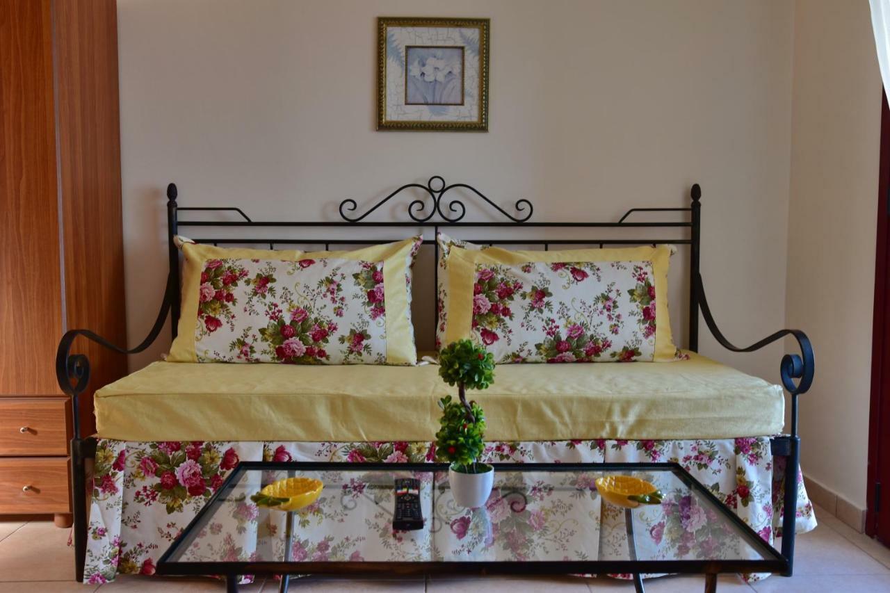 Anais Apartments Megás Limniónas Dış mekan fotoğraf